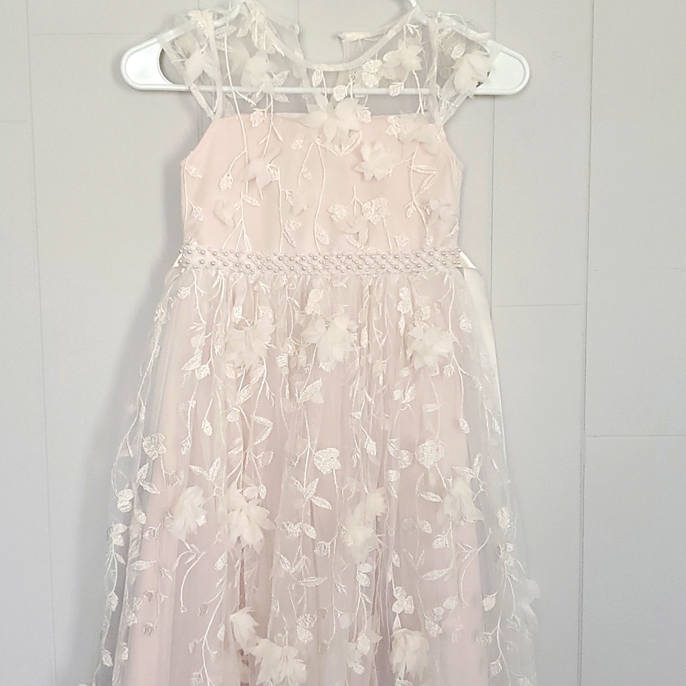 Girls dress
